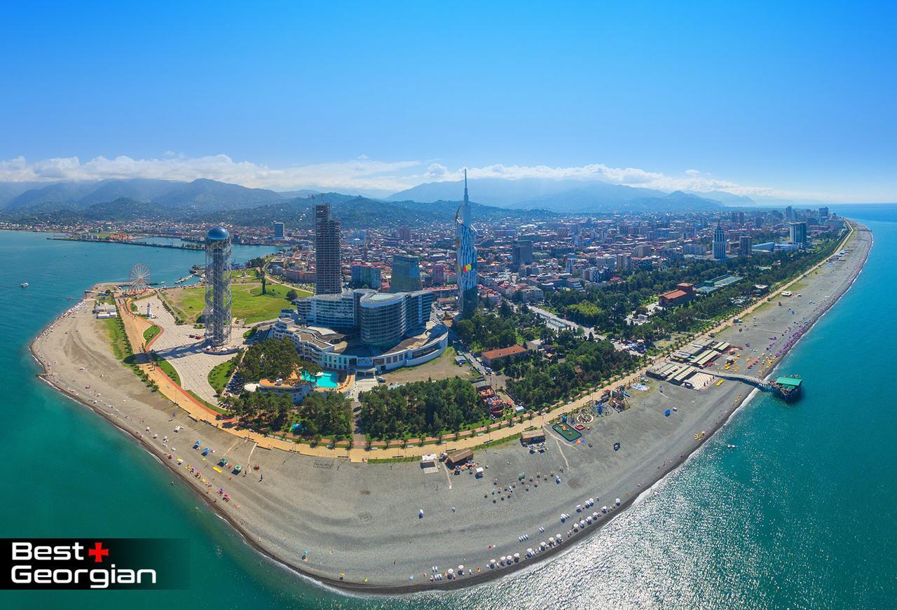 Guest House Barbi Batumi Bagian luar foto